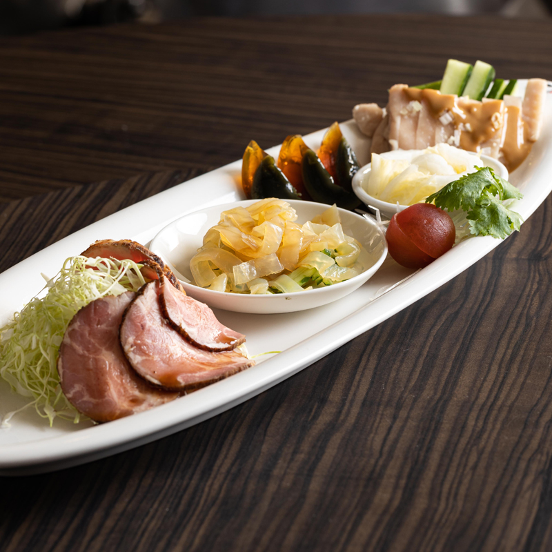 冷菜5種盛(3種盛・ピータン・白菜甘酢) 冷菜5種盛(3種盛・ピータン・白菜甘酢)